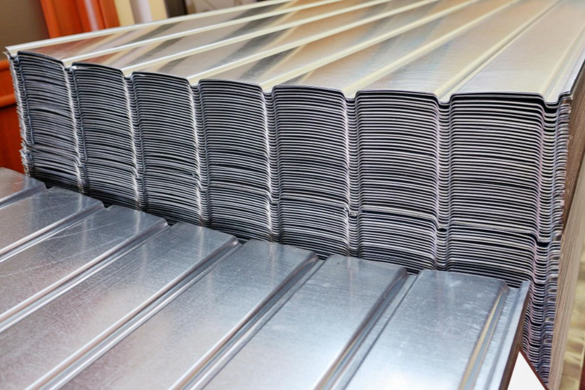 How are GI Sheets Applied in Construction?