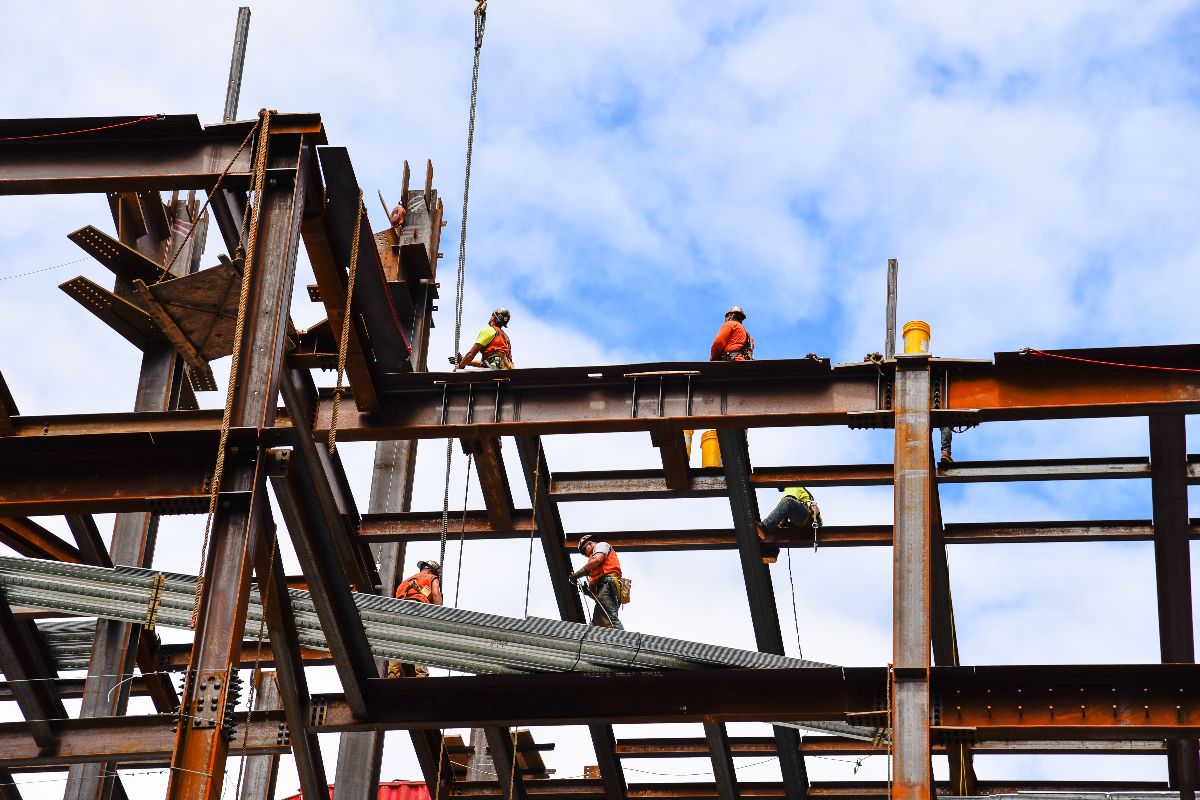How to Choose Structural Steel Sections for Your Construction Projects