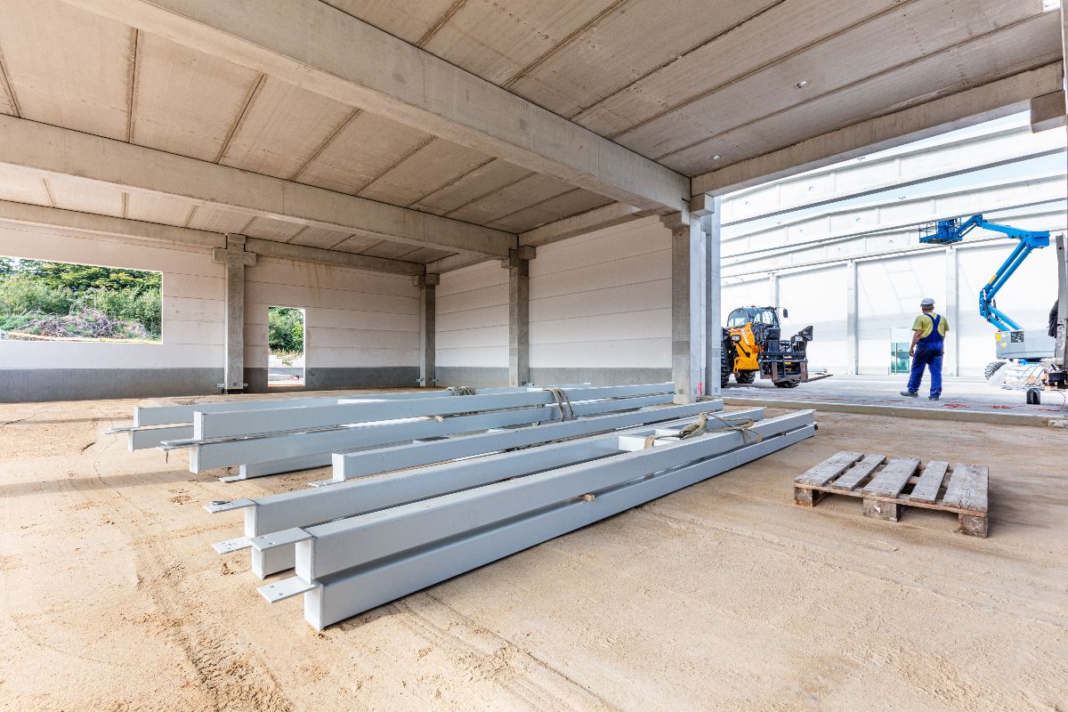 Steel Plates, Coils, and Beams: Choosing the Right Material for Heavy Construction